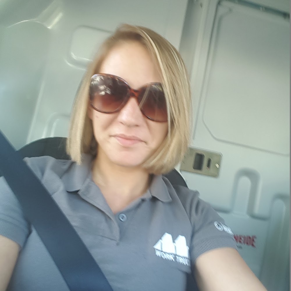 Meet your Posher, Cassie